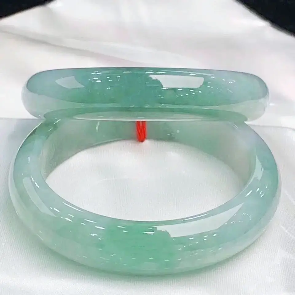 Clearance Jadeite Bracelet Green Women Ice Waxy Light Yang