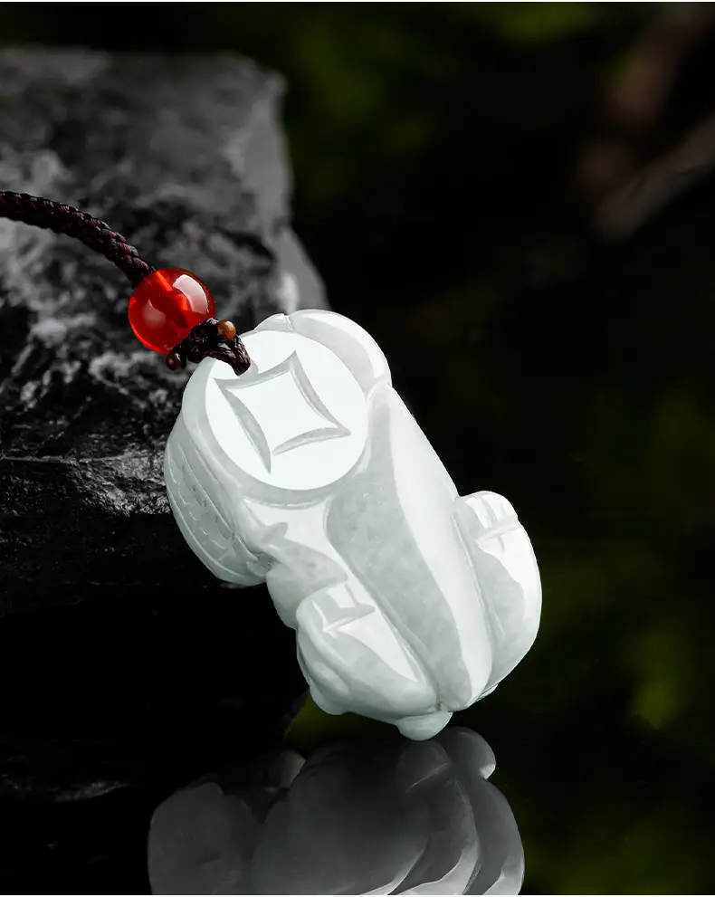 Natural Myanmar Jade Bear Pendant for Men Women — feature 7