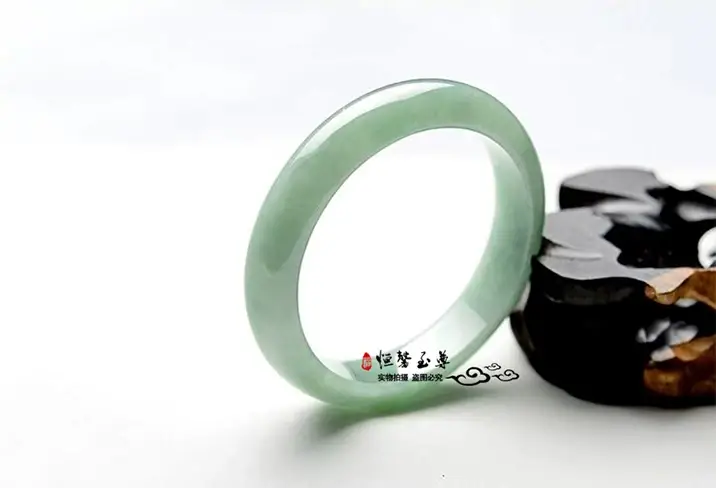 Clearance Random Myanmar Jadeite Bracelet Light Yang Green — feature 7