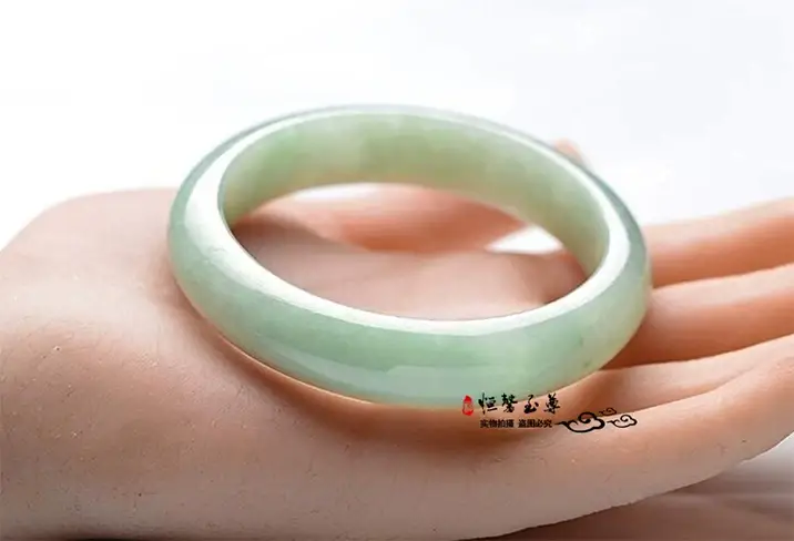 Clearance Random Myanmar Jadeite Bracelet Light Yang Green — feature 9