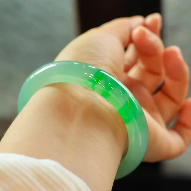 Natural Jade Bracelet Green Ice Waxy A-Grade - Image 4