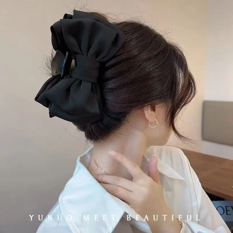 Red Shark Clip for Women's Hair Pony — feature 8