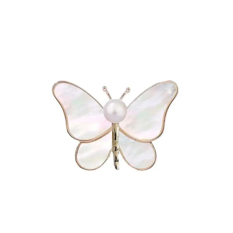 Pearl-Enriched Butterfly Brooch with Diamond Details - Image 5