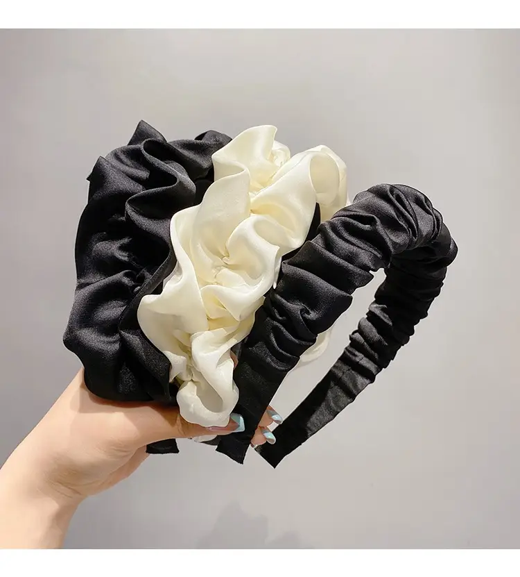 Black Pleated Hair Band for Women Face Mask 2022 — feature 30
