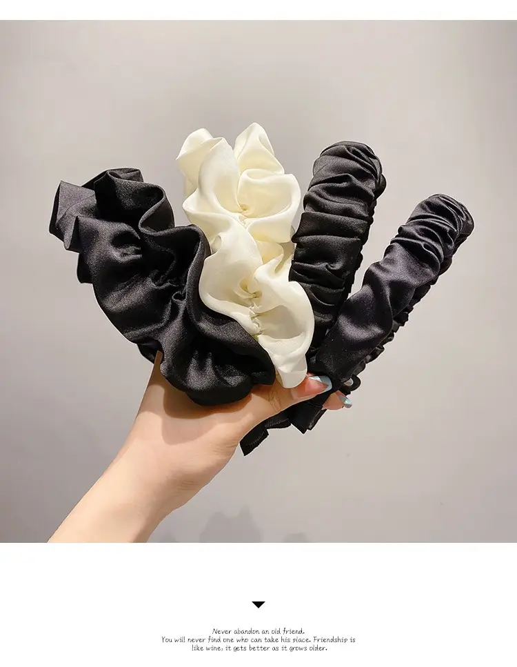 Black Pleated Hair Band for Women Face Mask 2022 — feature 31