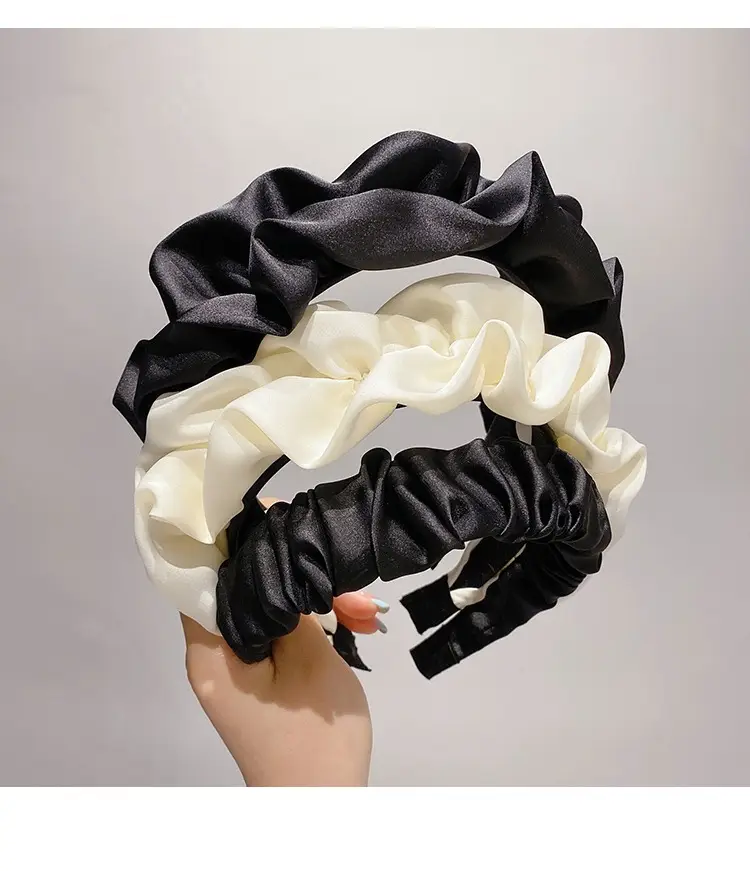 Black Pleated Hair Band for Women Face Mask 2022 — feature 32