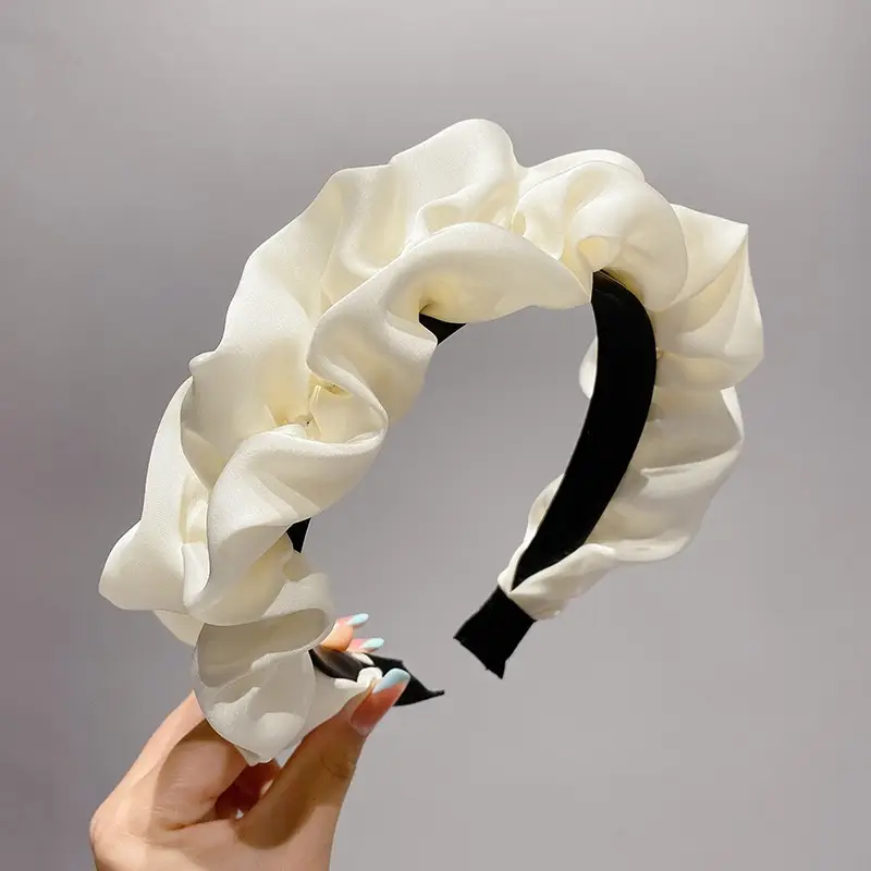 Black Pleated Hair Band for Women Face Mask 2022 - Image 2