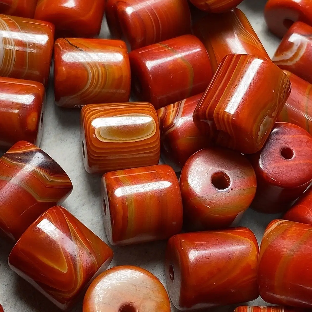 Natural Silk Wrapped Red Agate Beads for Bracelets — feature 4