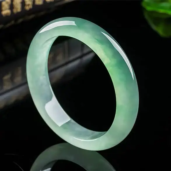 Natural Burmese Jade Bracelet Light Sun Green A-Grade — feature 3