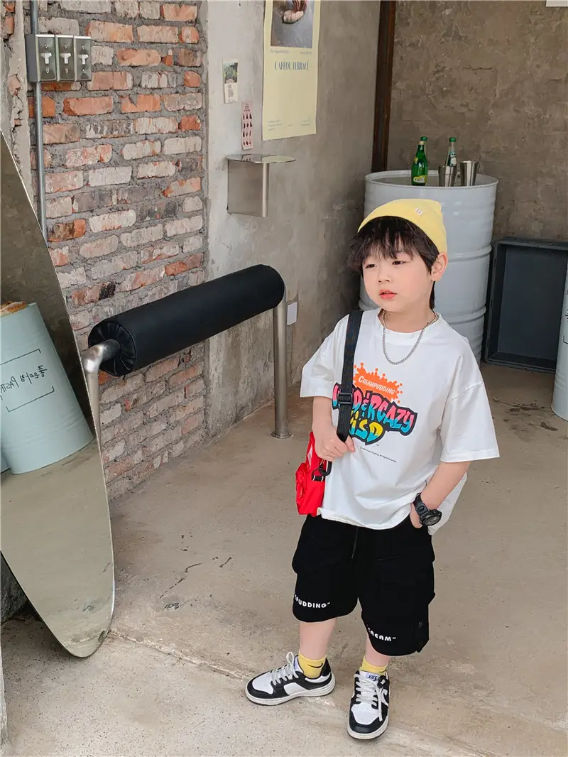 2025 Summer Boys White Graphic T-Shirt Black Shorts Set — feature 14