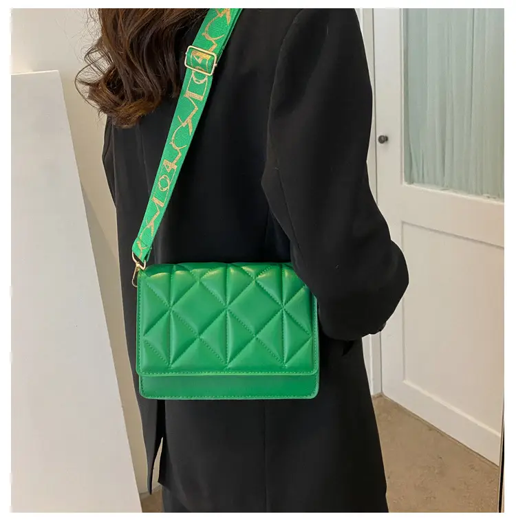 Black Rhombic Shoulder Bag Women 2023 — feature 10
