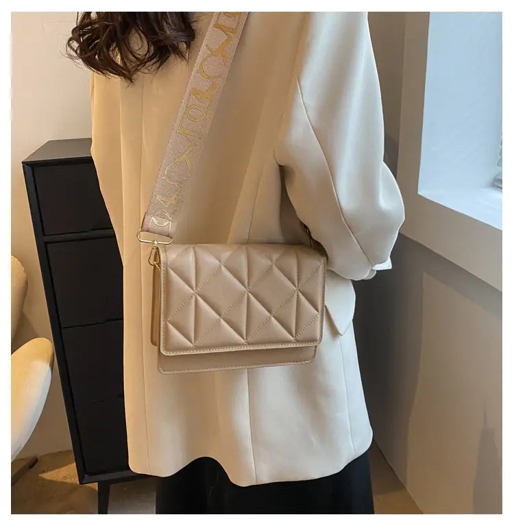 Black Rhombic Shoulder Bag Women 2023 — feature 20