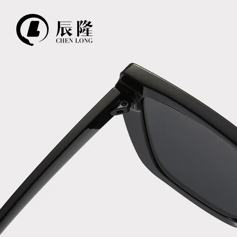 Women's Butterfly Driving Sunglasses Black 8244T - Image 11