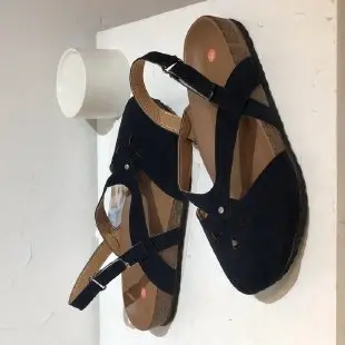 Women Cross Strap Flip Flops Plus Size Brown