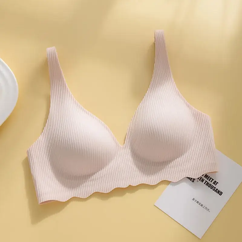 Wire-Free, Breathable, Soft Underwear for Small Busts - Image 4