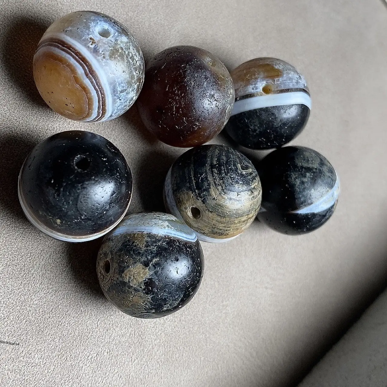 Natural Carnelian Agate Round Beads Single Beads — feature 5