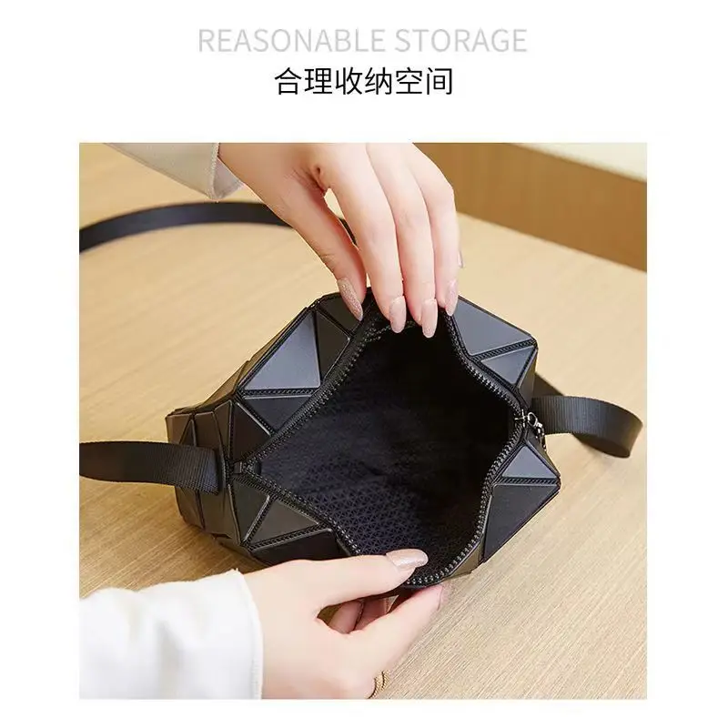 2025 Geometric Diamond Crossbody Bag for Women — feature 7