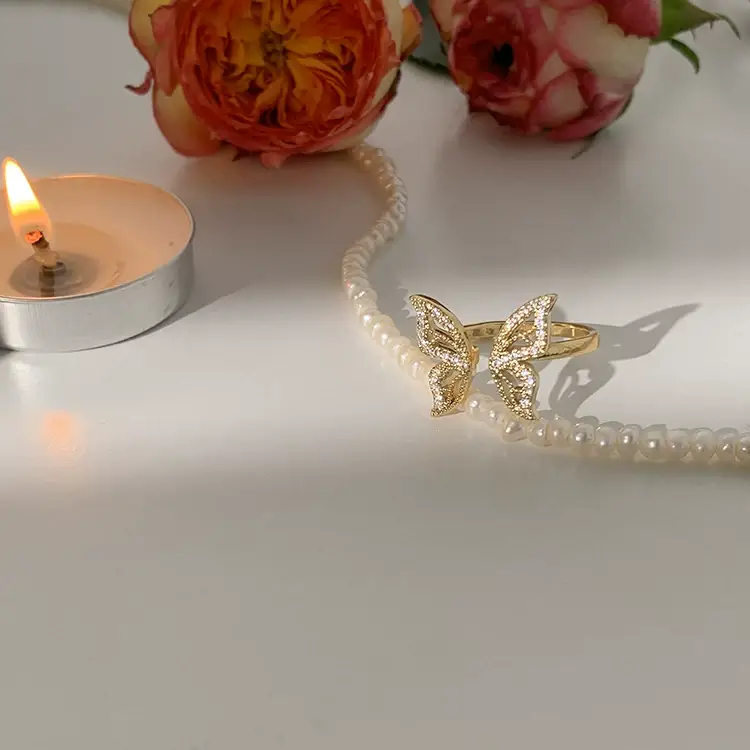 Golden Butterfly Index Finger Ring with Clear Stones — feature 7