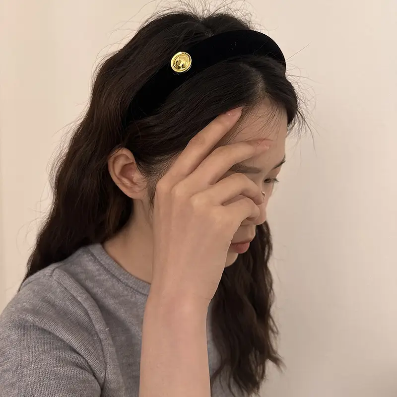 Black Velvet Hairband with Metal Buckle 2023 - Image 2