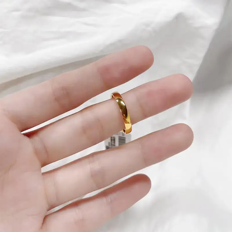 Golden 18K Wedding Rings for Women & Men