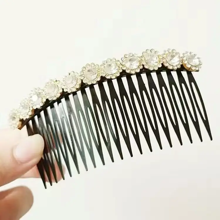 Pearl Pearl Hair Comb for Women - Image 15