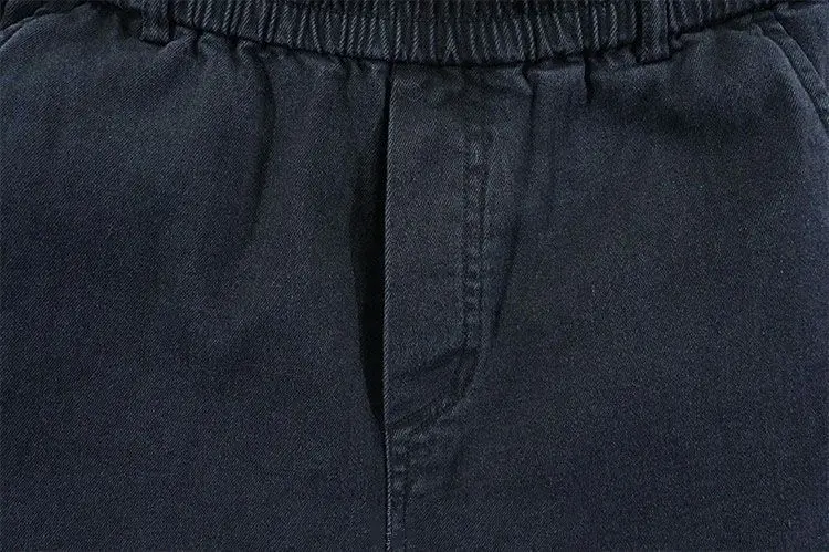Men Black Slim Fit Cropped Harem Pants with Embroidered Stitching — feature 10