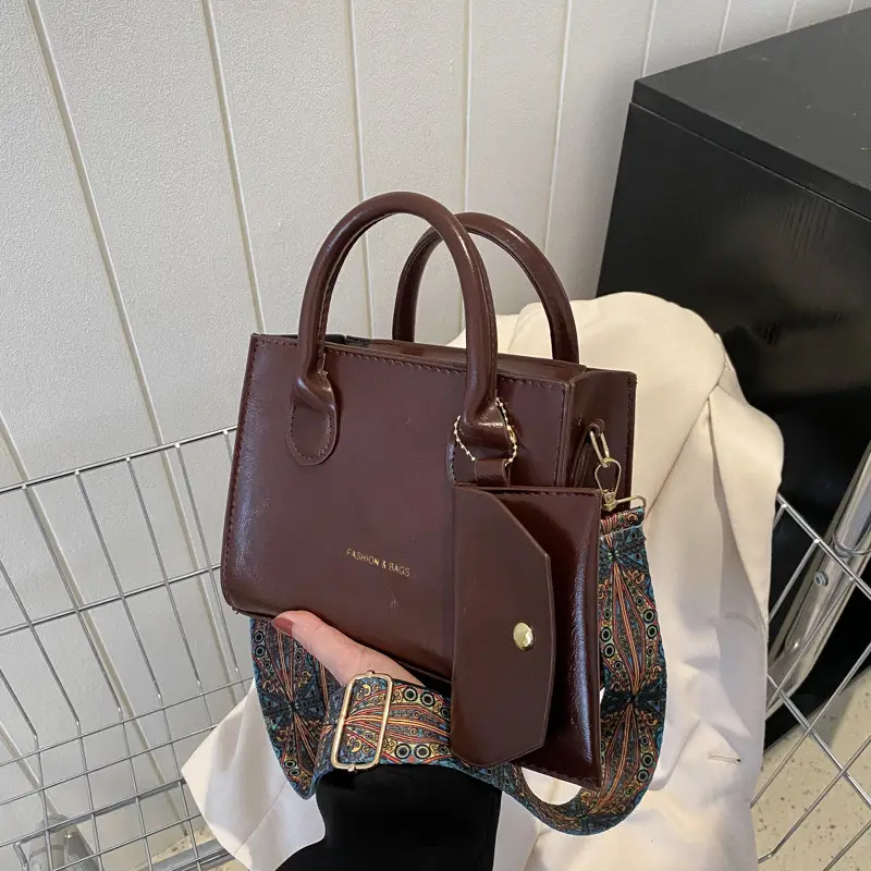 Women's Beige Shoulder Messenger Bag with Printed Strap - Image 5