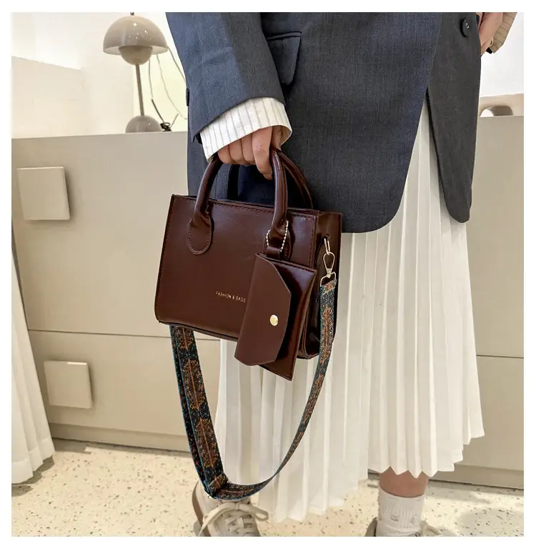 Women's Beige Shoulder Messenger Bag with Printed Strap — feature 16