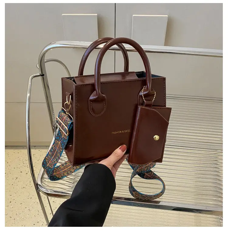 Women's Beige Shoulder Messenger Bag with Printed Strap — feature 24
