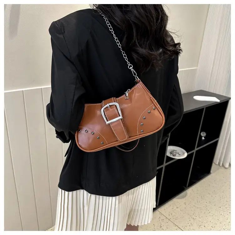 Retro Brown Leather Crossbody Bag for Women — feature 13