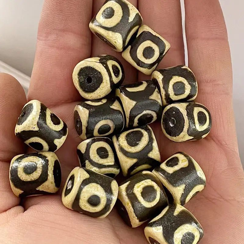Factory Wholesale Natural Agate 14x15mm High Oil Antique Tooth Yellow Three Eye Beads - Image 3