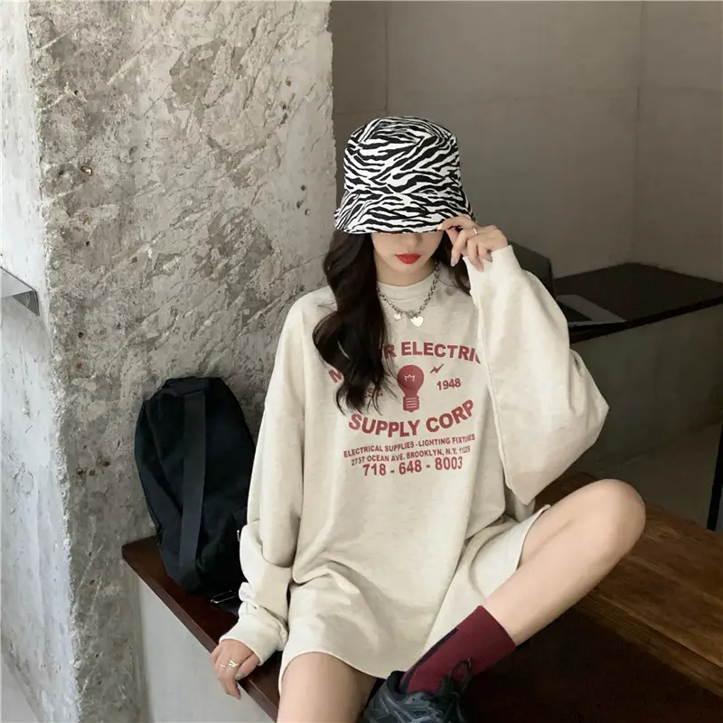 Women's Loose Sweatshirt T-Shirt with Crossbody Bag — feature 9