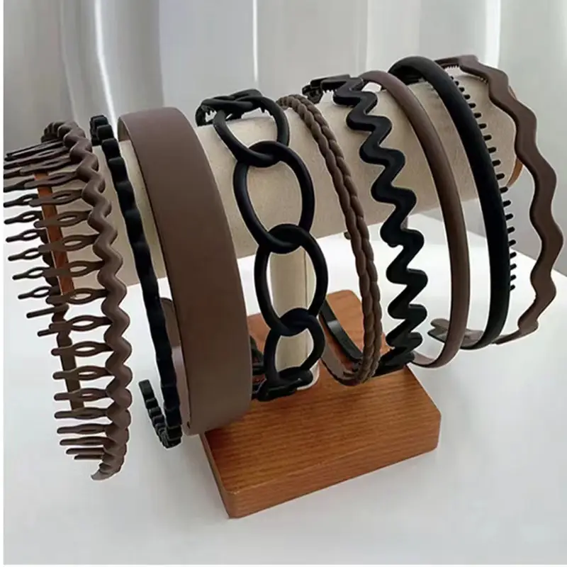 Anti-Slip Toothed Hairband for Women with Bangs