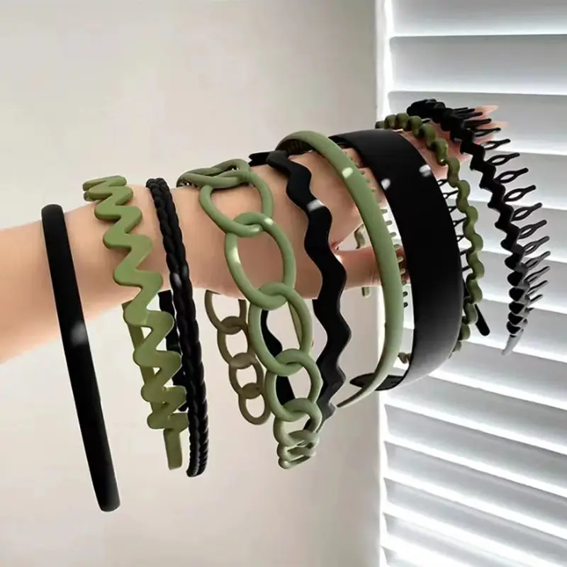 Anti-Slip Toothed Hairband for Women with Bangs