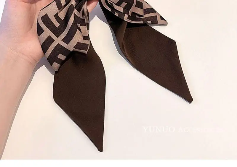 Black Patterned Low Ponytail Hair Band for Women — feature 3