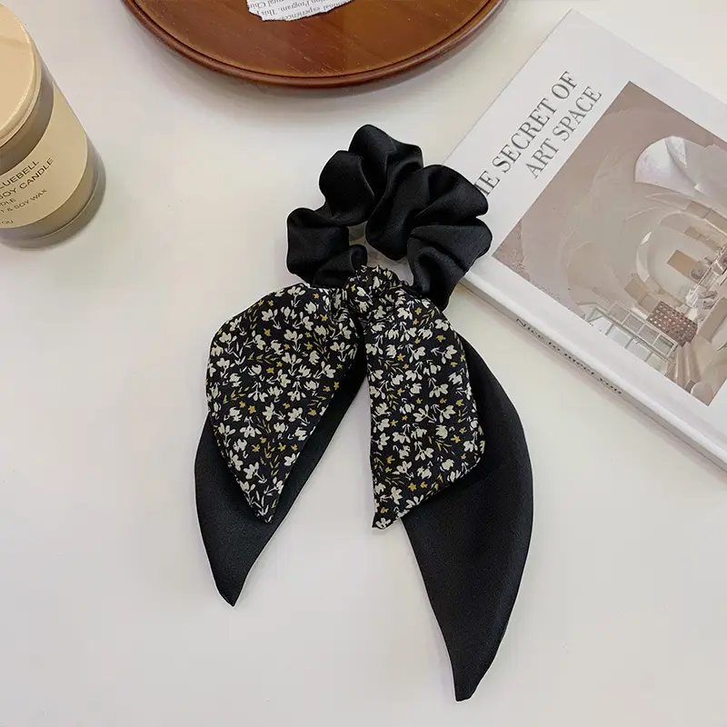 Black Patterned Low Ponytail Hair Band for Women - Image 2