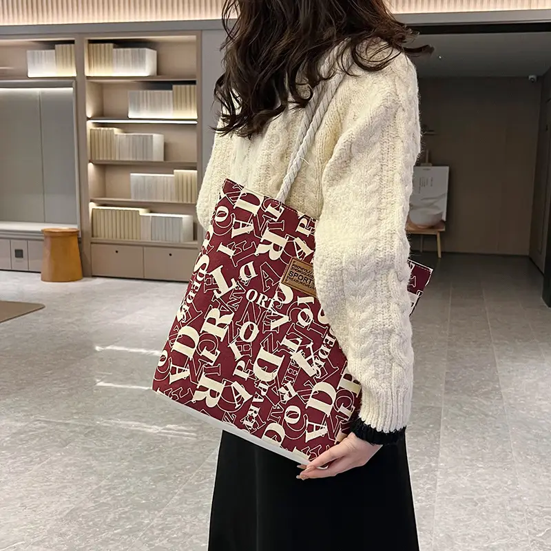 2023 Printed Women's Shoulder Bag Black White