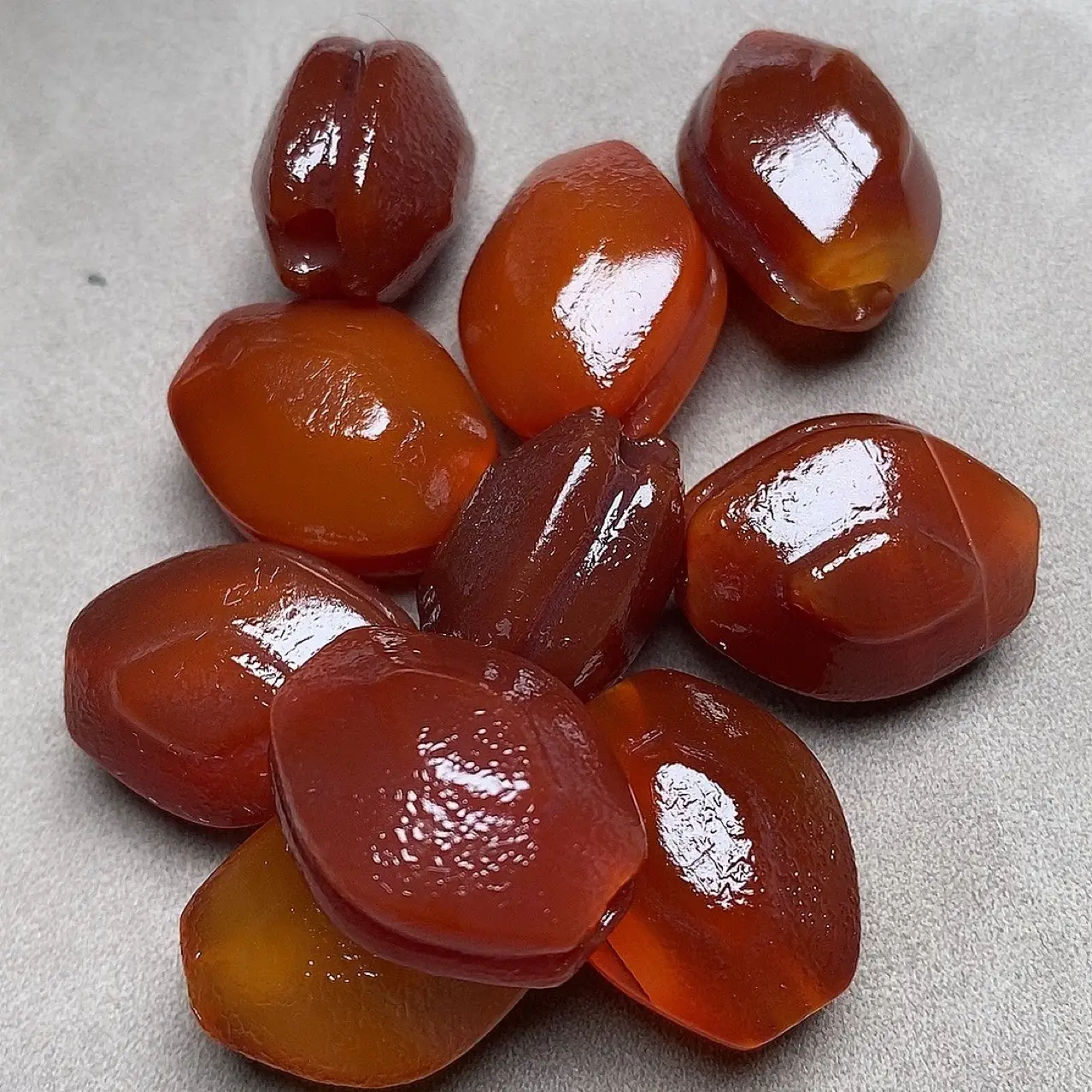 Natural Red Agate Turtle Shell Beads Deep Red Basalt — feature 3