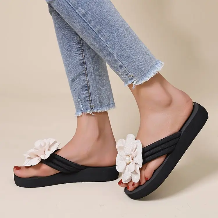 2023 White Flower Flip-Flops Women's Thick Sole Beach Sandals