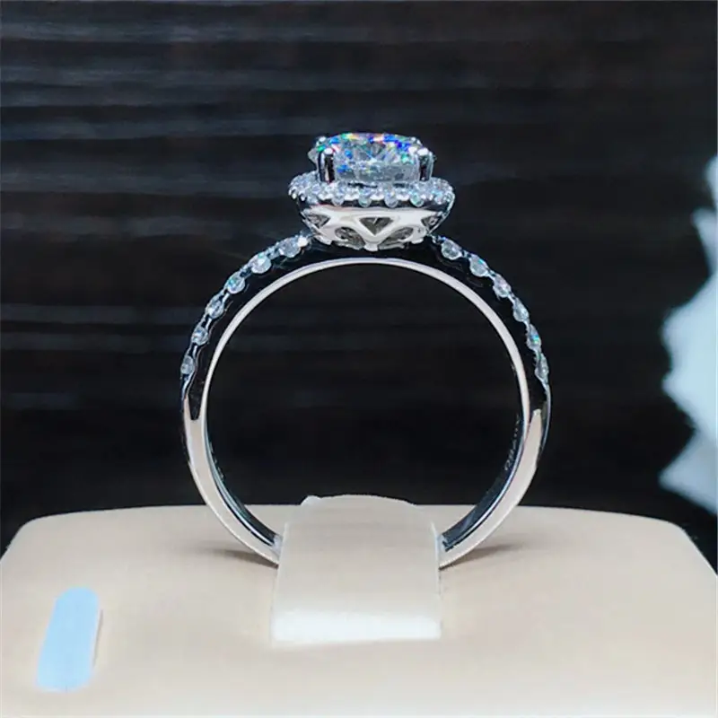 Clearance 18K White Gold Moissanite Wedding Ring - Image 2