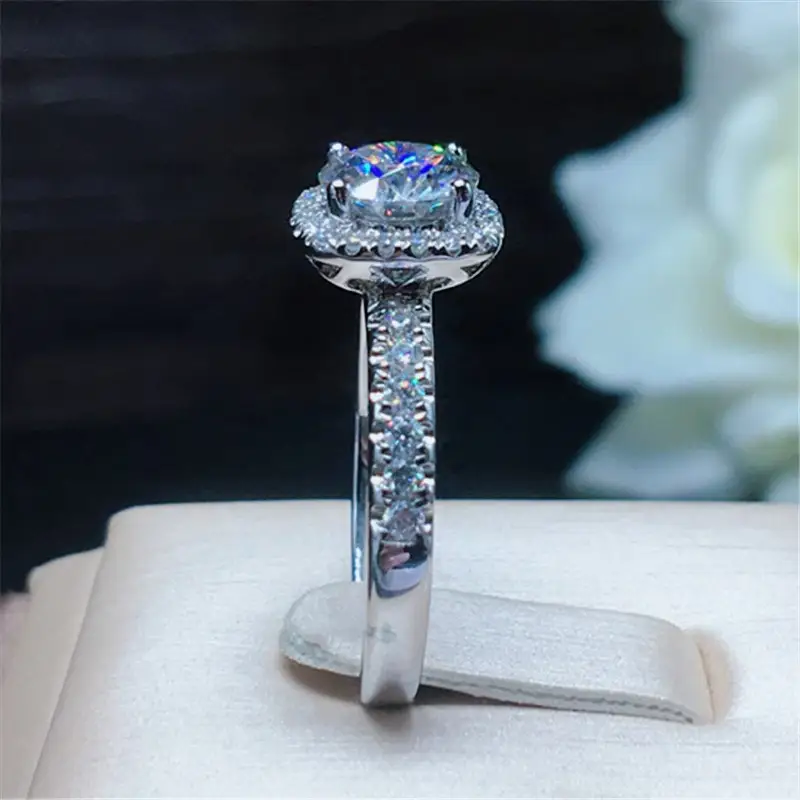 Clearance 18K White Gold Moissanite Wedding Ring - Image 4