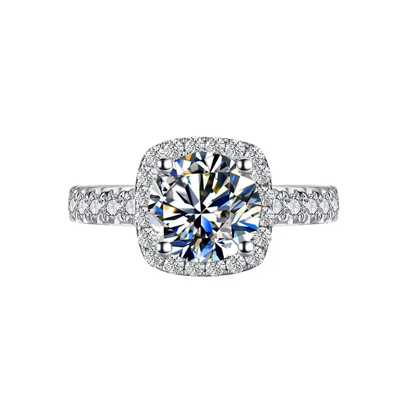 Clearance 18K White Gold Moissanite Wedding Ring - Image 5