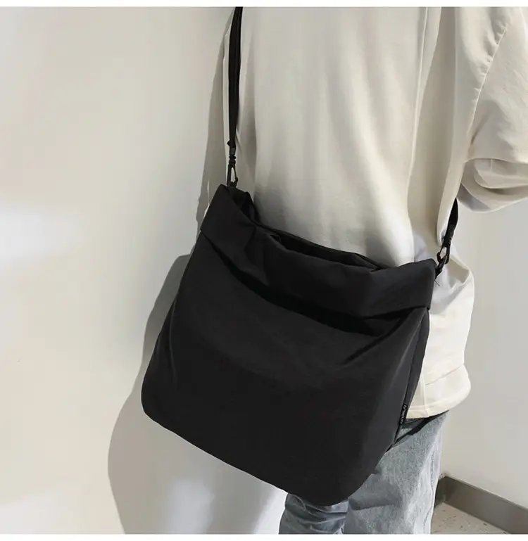 Waterproof Sports Yoga Fitness Bag Black Crossbody — feature 15