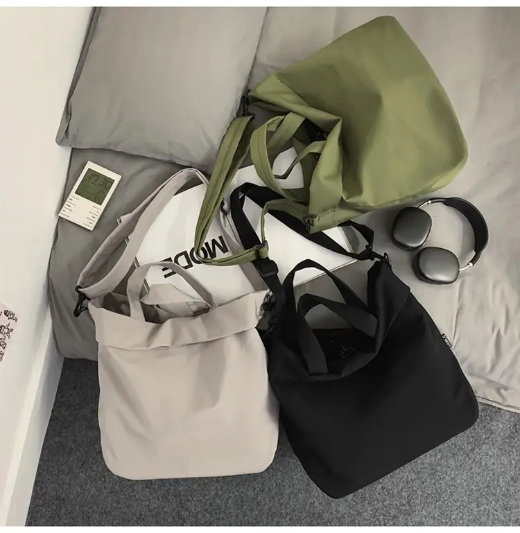 Waterproof Sports Yoga Fitness Bag Black Crossbody — feature 40