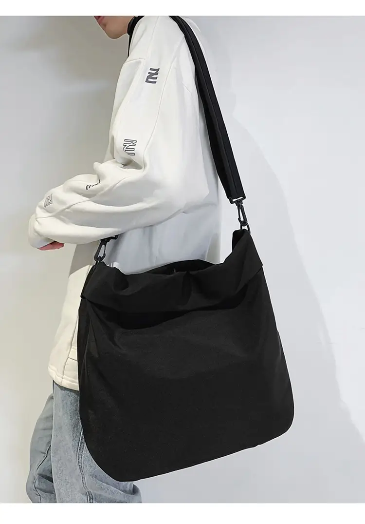 Waterproof Sports Yoga Fitness Bag Black Crossbody — feature 9