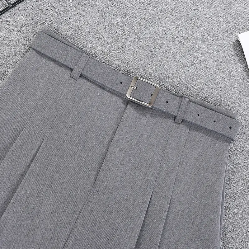 Women Grey Pleated Skirt with Belt — feature 6