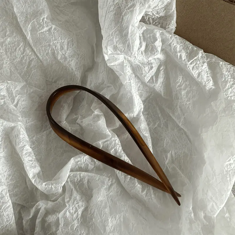 Elegant U-Shaped Hairpin for Girls in Green Brown Cream — feature 4