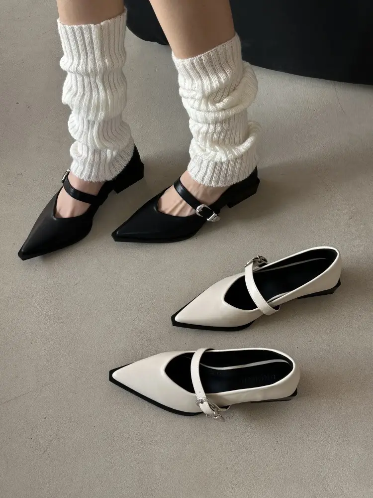 Pointed Toe French Style Mary Jane Shoes Women's Black White — feature 10
