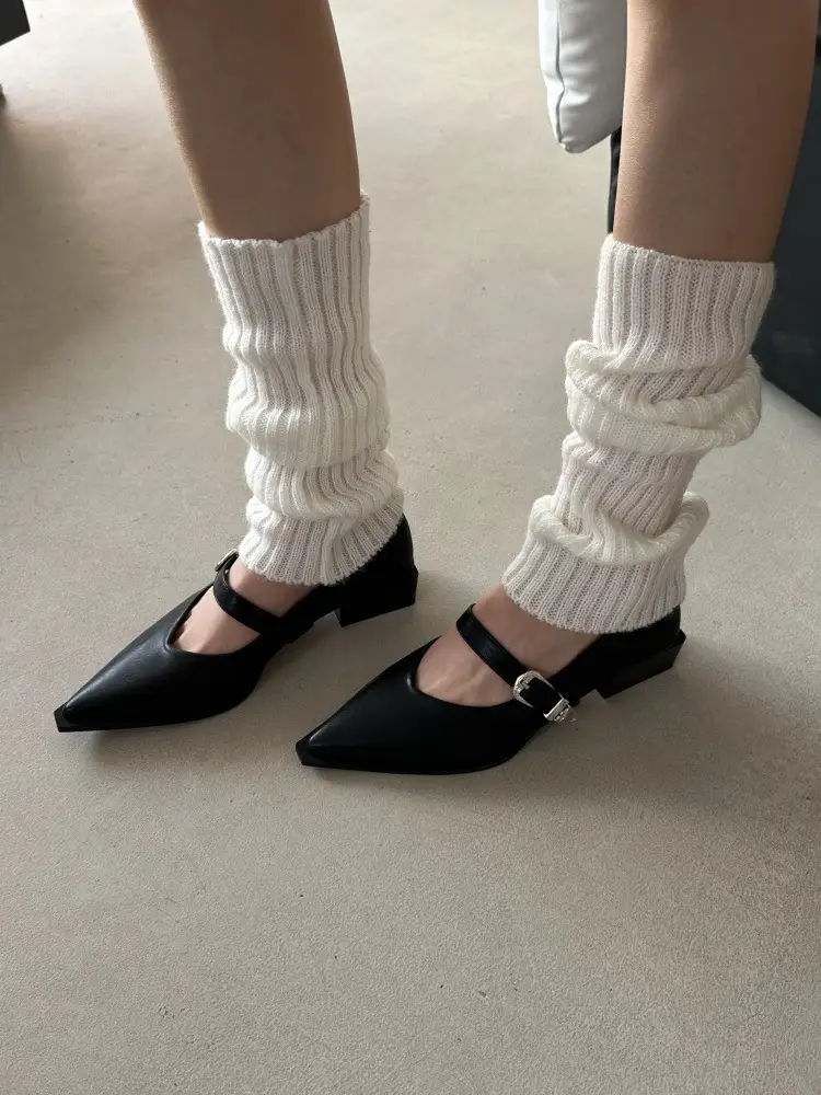 Pointed Toe French Style Mary Jane Shoes Women's Black White — feature 6