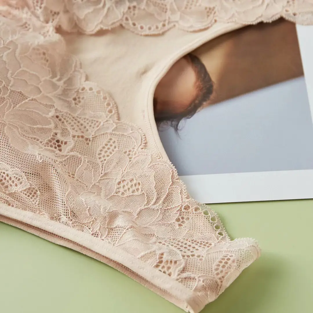 Wire-Free Sleep Bra for Women, Latex Cups, Zero Pressure — feature 8
